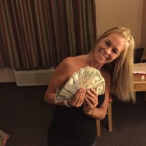 Meet your Posher, Melisa